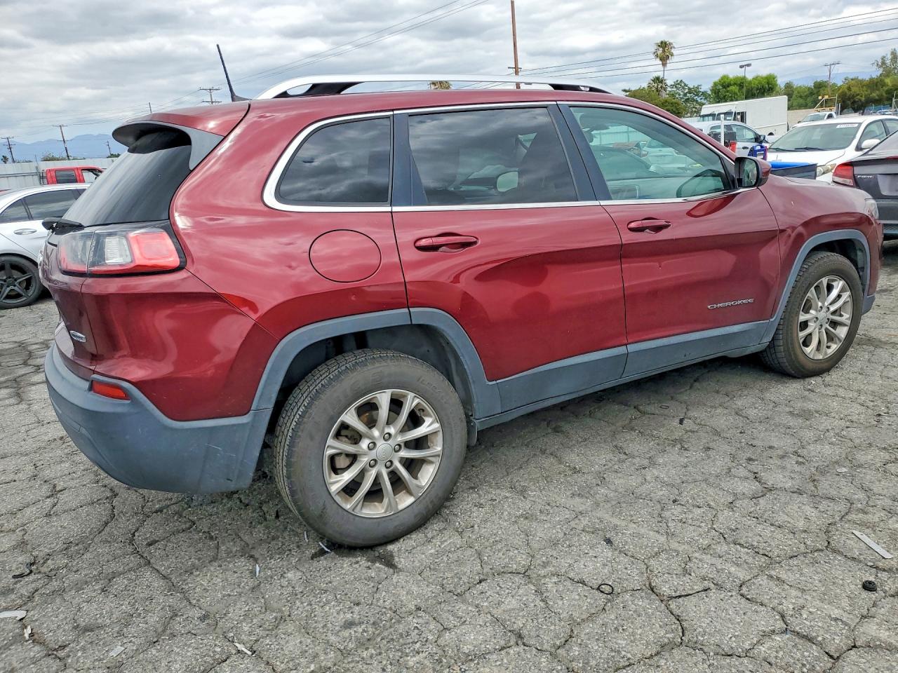 2019 JEEP CHEROKEE LATITUDE photo 7