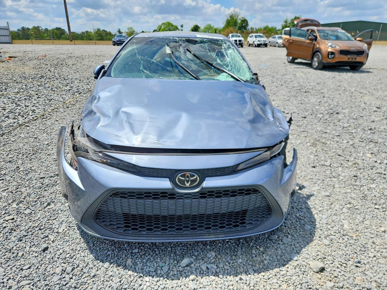 2022 TOYOTA COROLLA LE photo 5