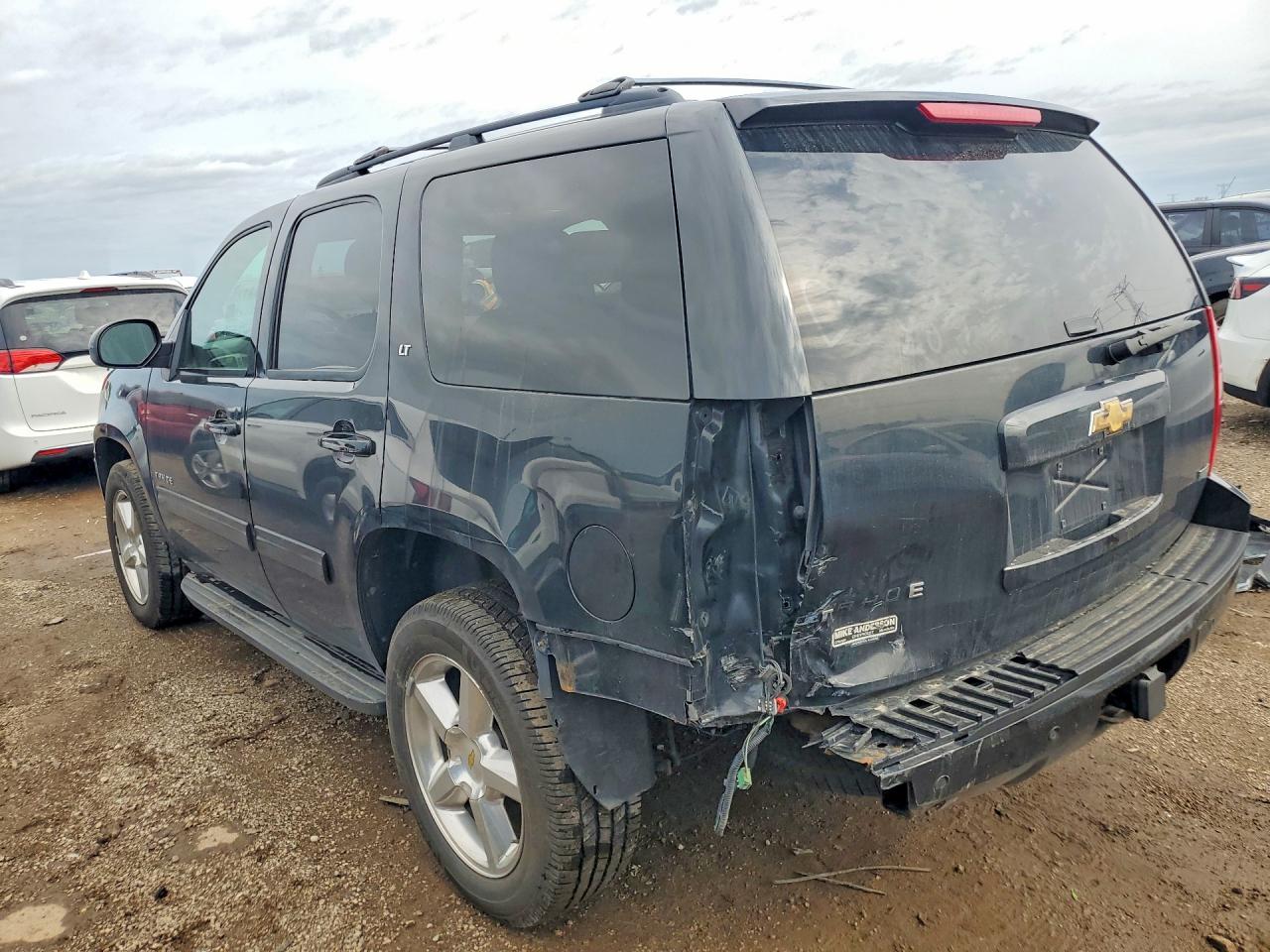 2011 CHEVROLET TAHOE K1500 LT photo 4