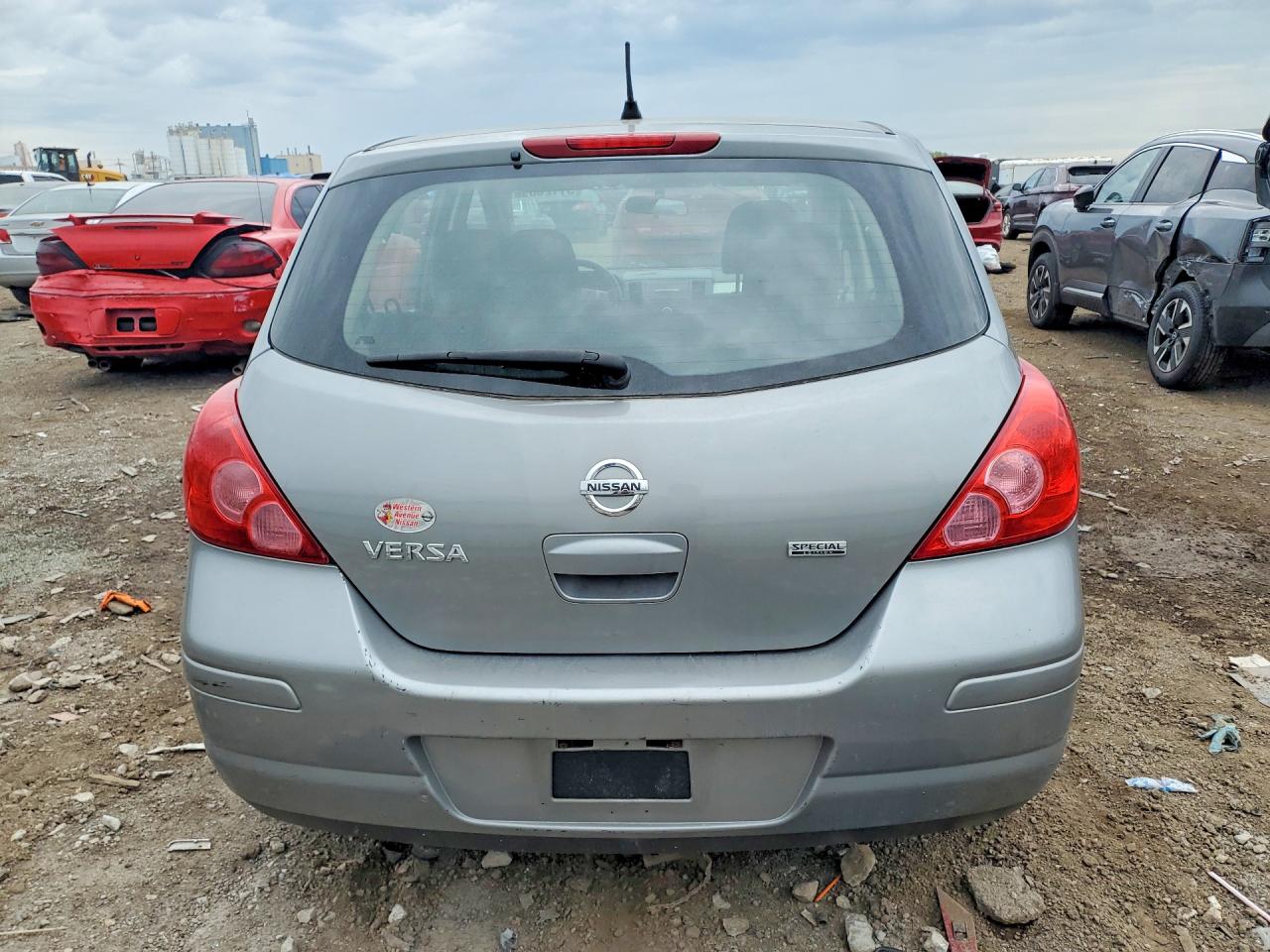 2012 NISSAN VERSA 1.8 S photo 11