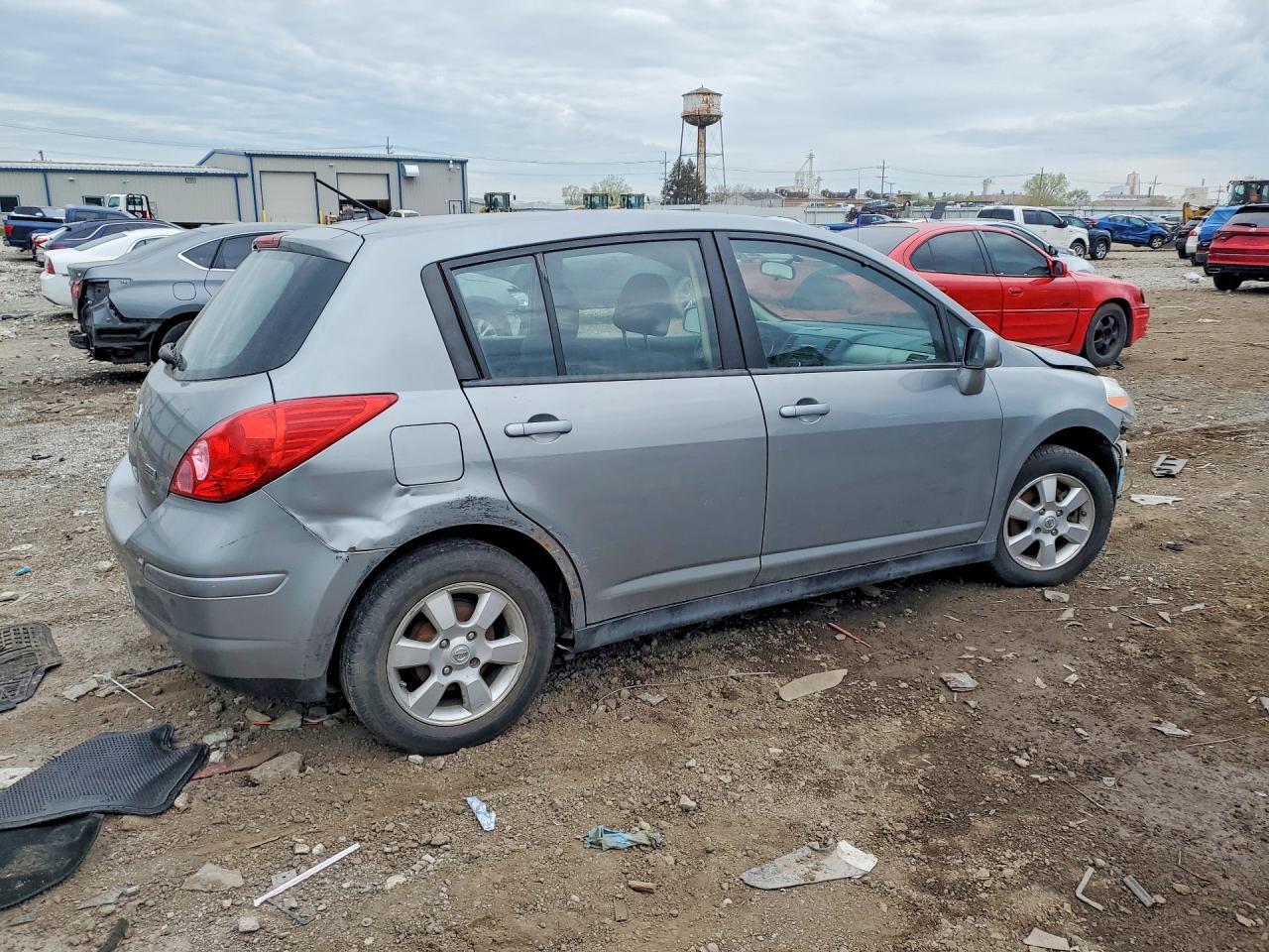 2012 NISSAN VERSA 1.8 S photo 5