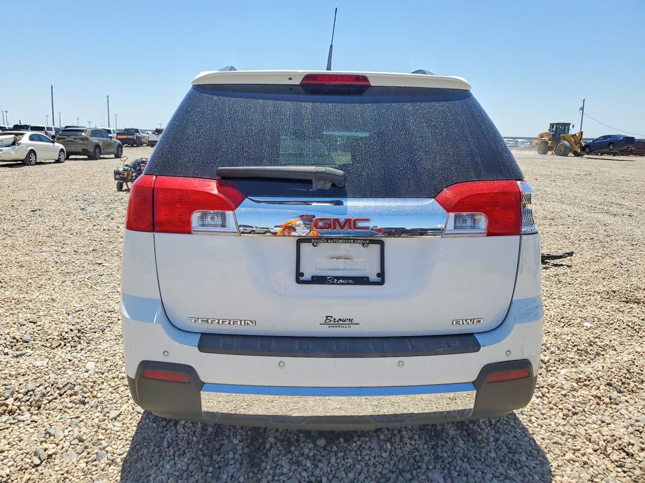 2011 GMC TERRAIN SLT photo 11