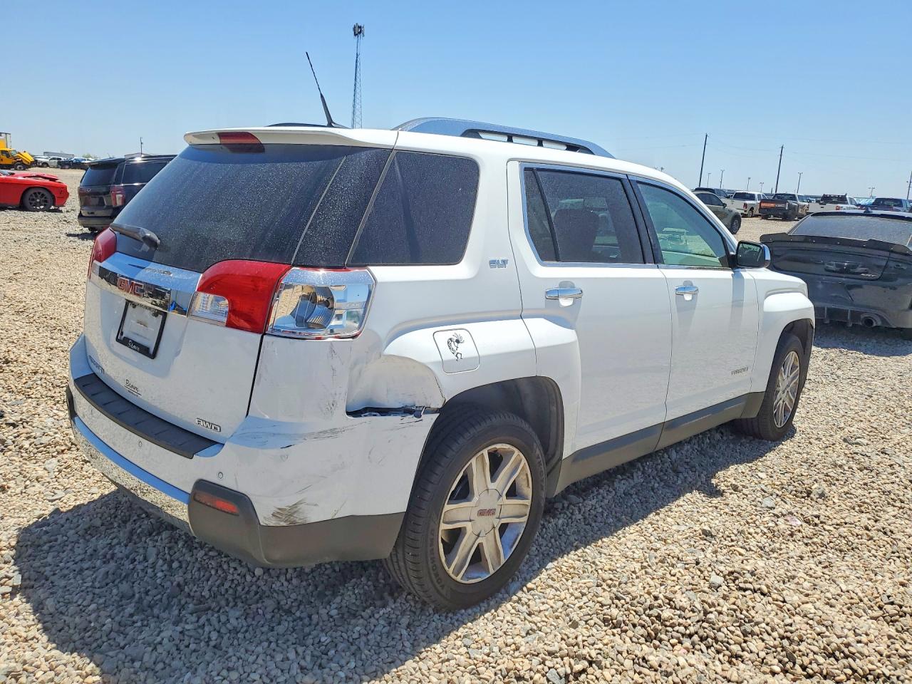 2011 GMC TERRAIN SLT photo 5