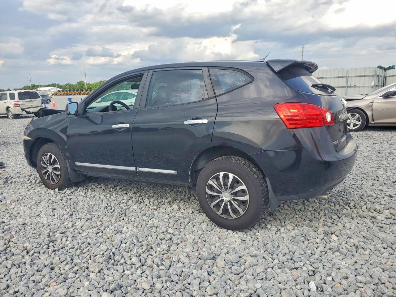 2011 NISSAN ROGUE S photo 3