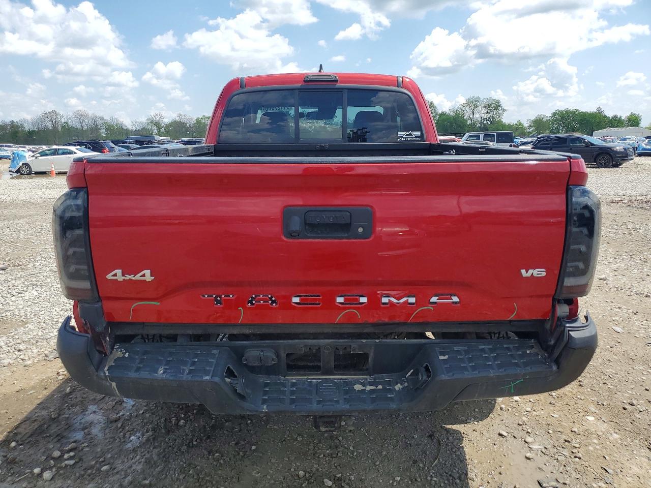 2019 TOYOTA TACOMA SR5 V6 photo 16