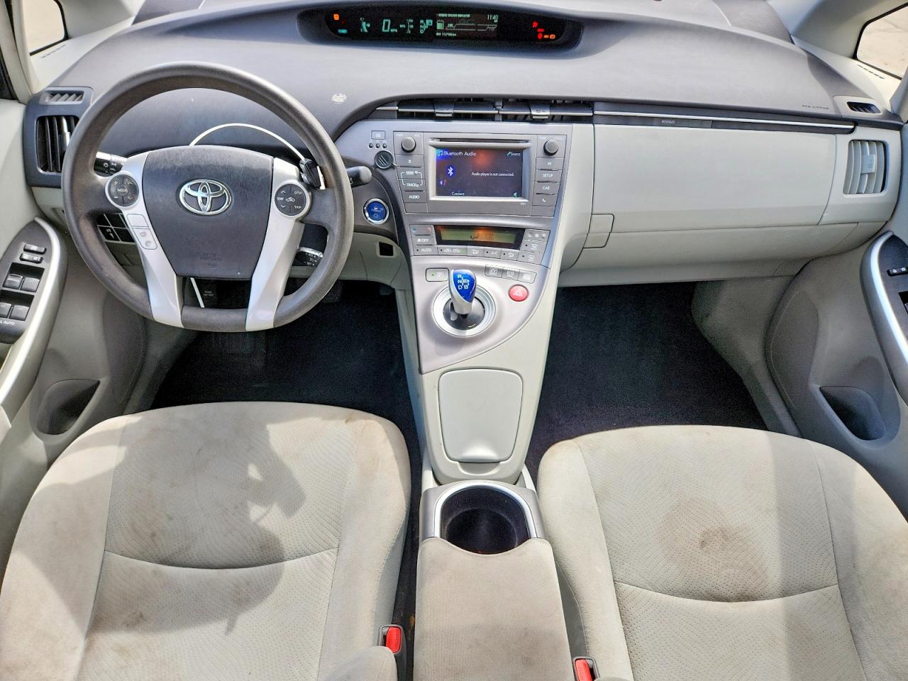 2014 TOYOTA PRIUS TWO photo 8