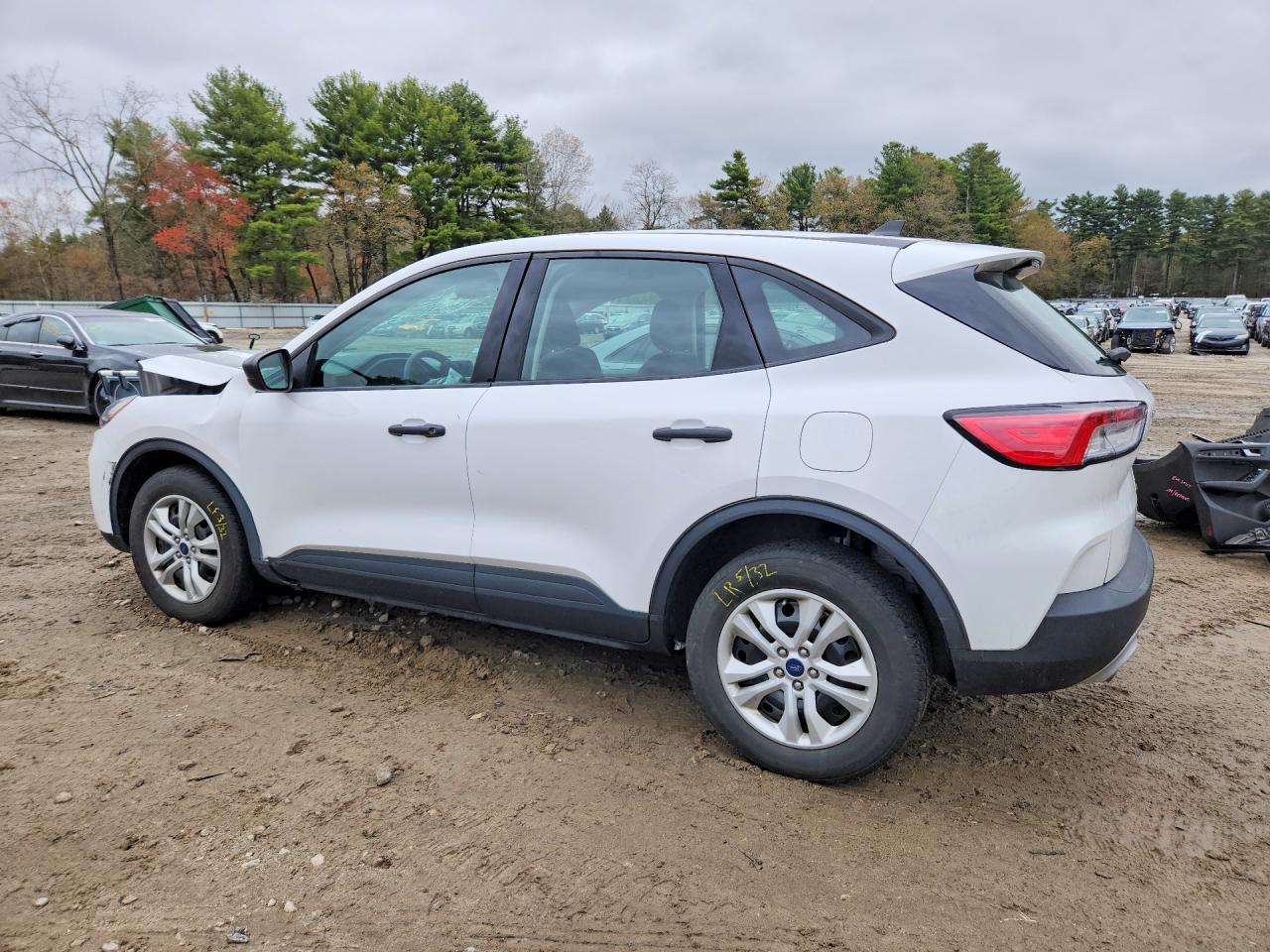 2022 FORD ESCAPE S photo 2