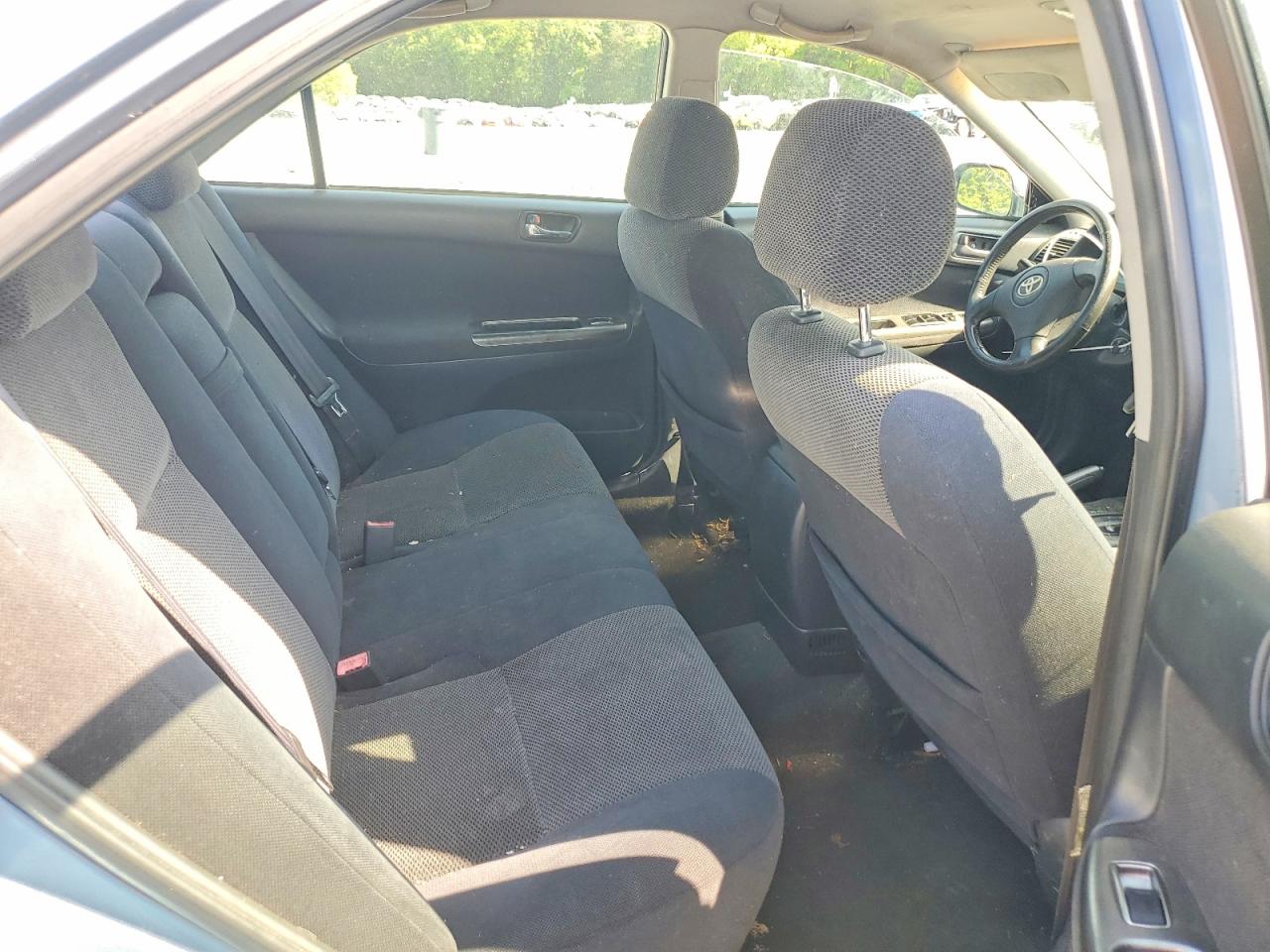 2002 TOYOTA CAMRY SE V6 photo 19
