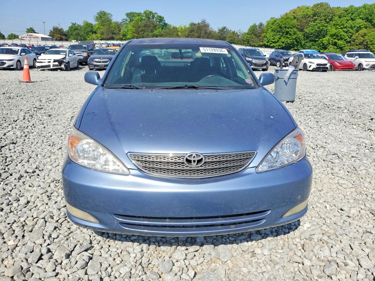 2002 TOYOTA CAMRY SE V6 photo 9