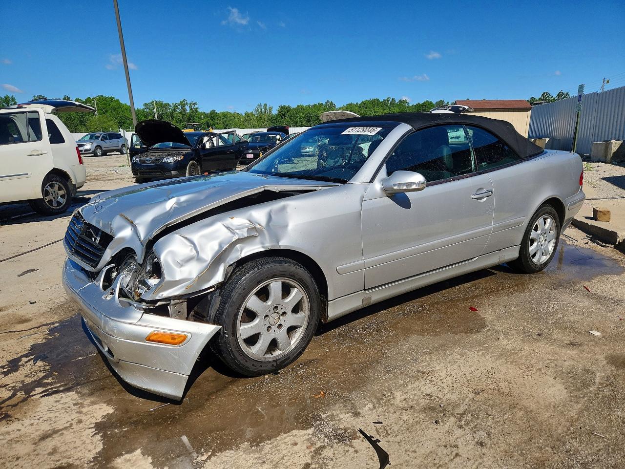 2001 MERCEDES-BENZ CLK