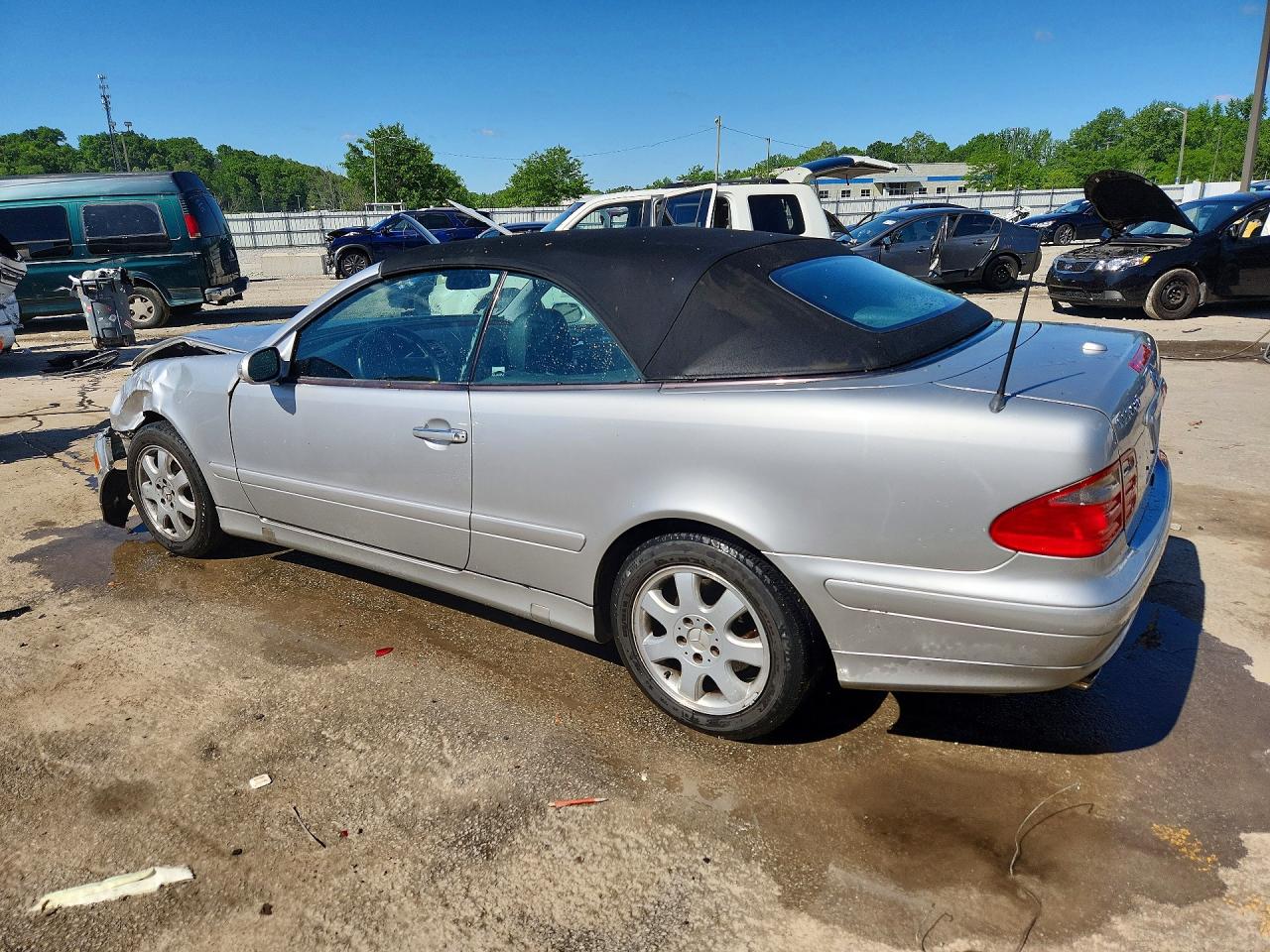 2001 MERCEDES-BENZ CLK 320 photo 3