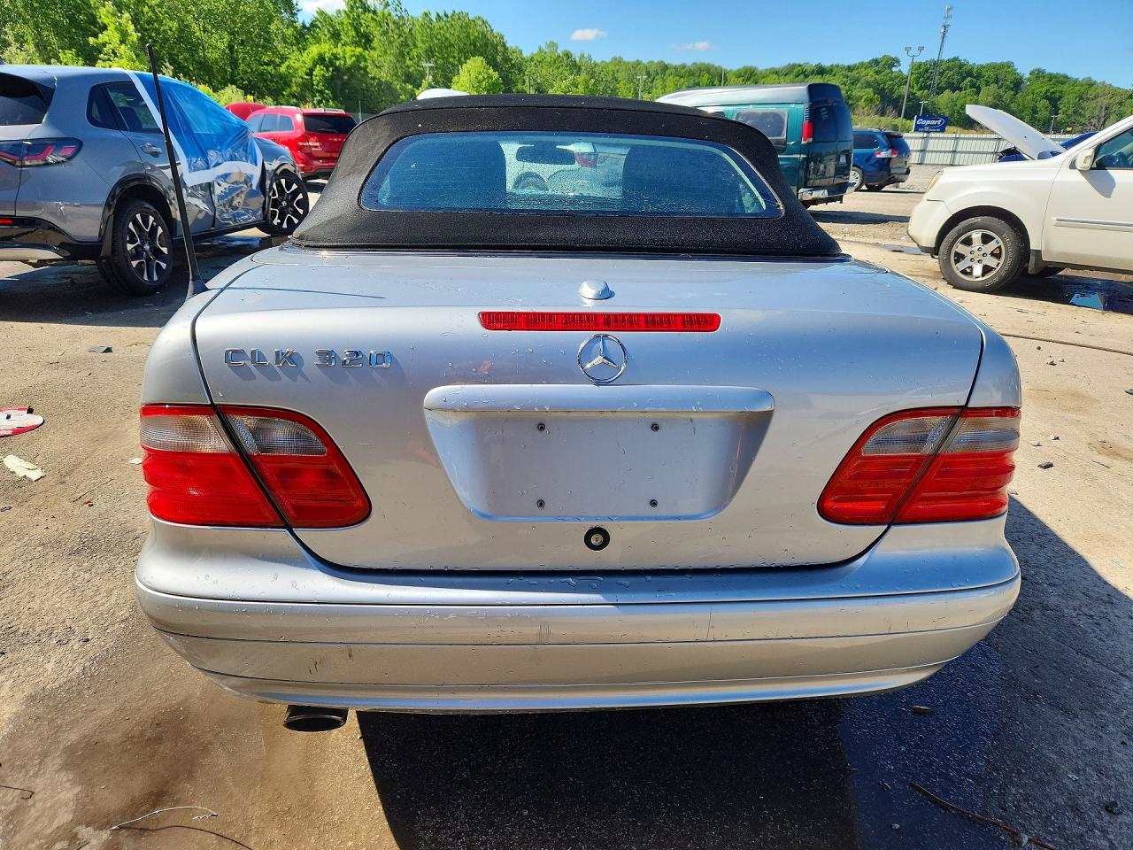 2001 MERCEDES-BENZ CLK 320 photo 11
