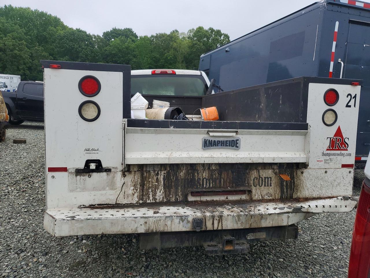 2017 CHEVROLET SILVERADO C3500 photo 16