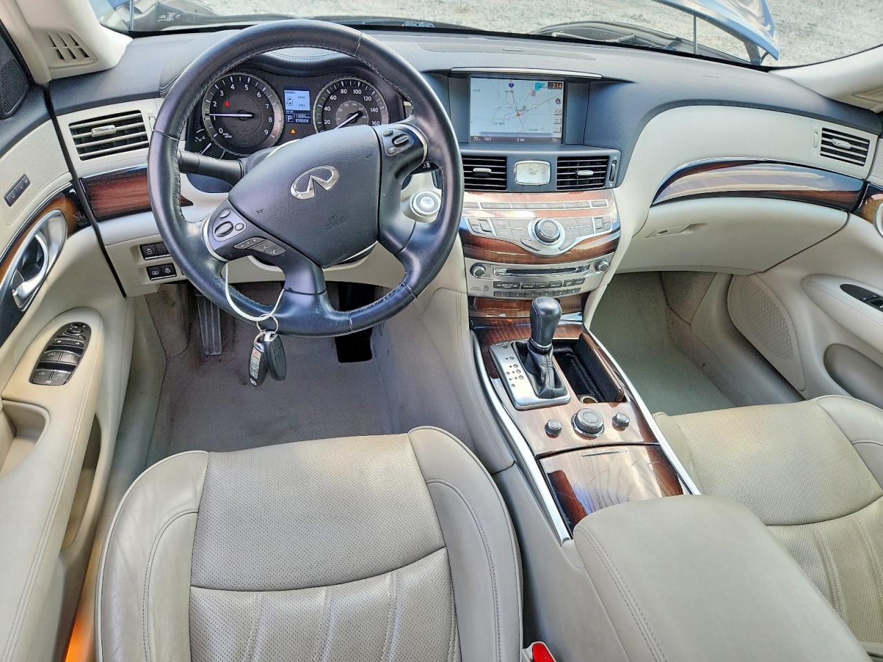 2015 INFINITI Q70L 3.7 photo 8