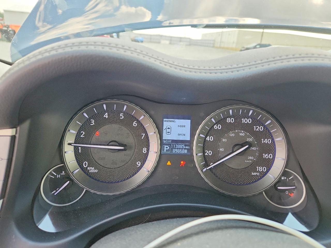 2015 INFINITI Q70L 3.7 photo 9