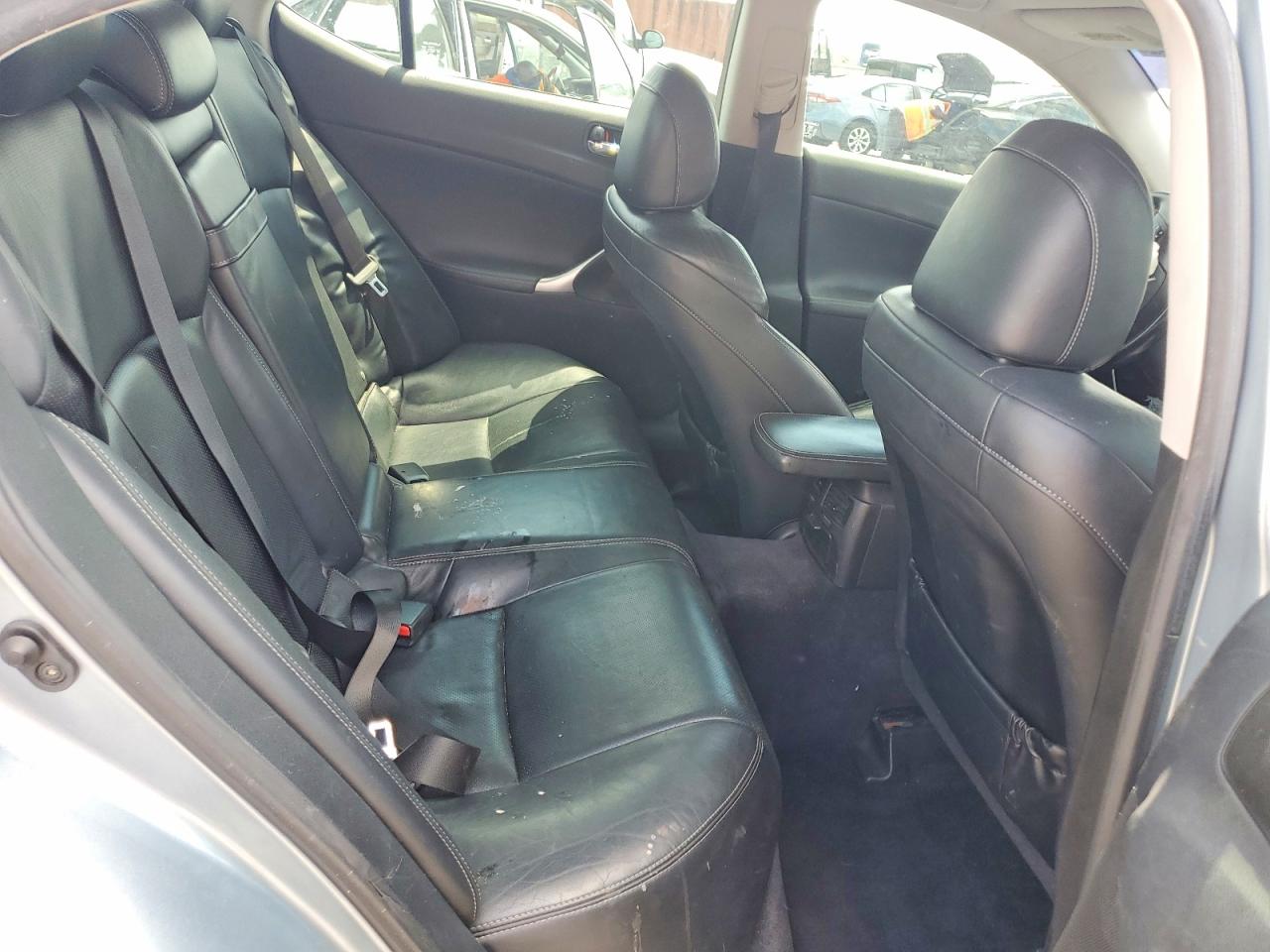 2010 LEXUS IS 250 photo 10