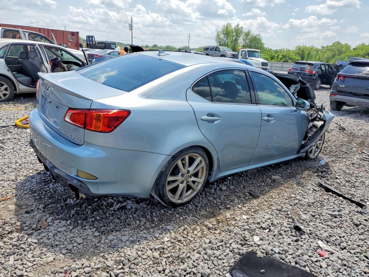 2010 LEXUS IS 250 photo 3