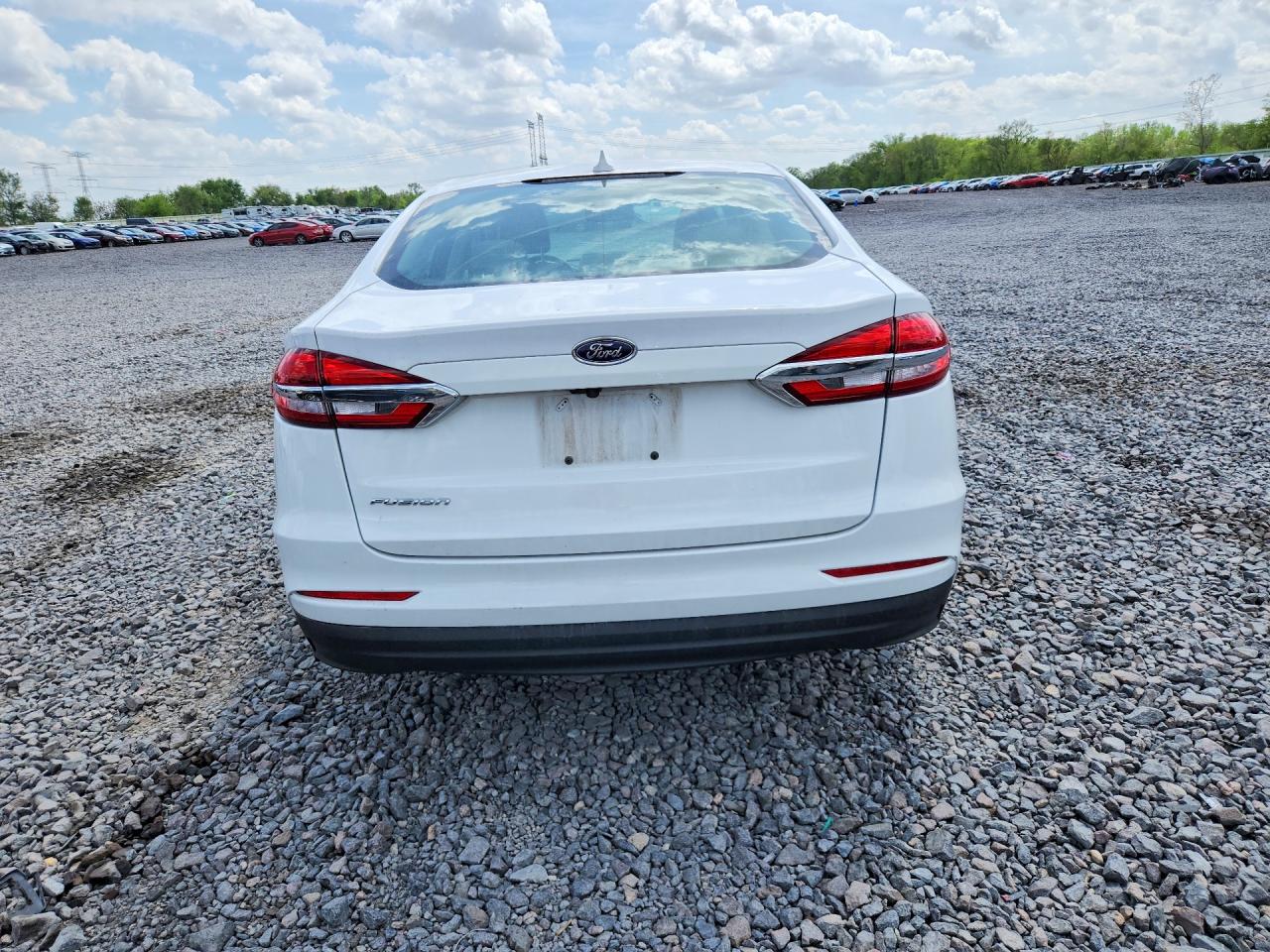 2020 FORD FUSION S photo 11