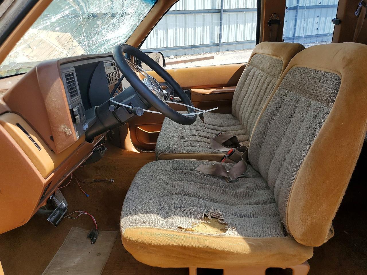 1989 CHEVROLET GMT-400 C3500 photo 13