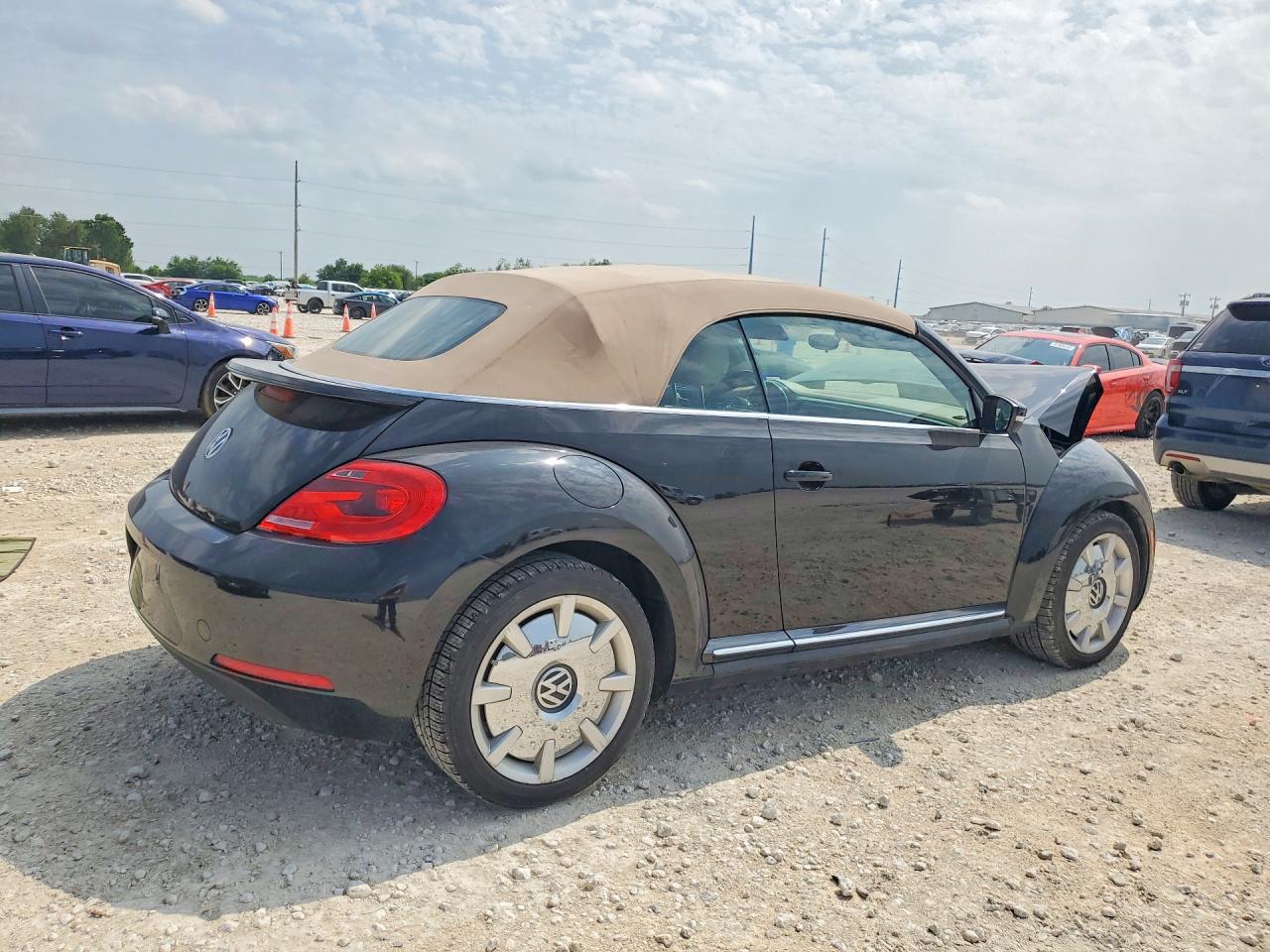 2015 VOLKSWAGEN BEETLE 1.8T photo 5