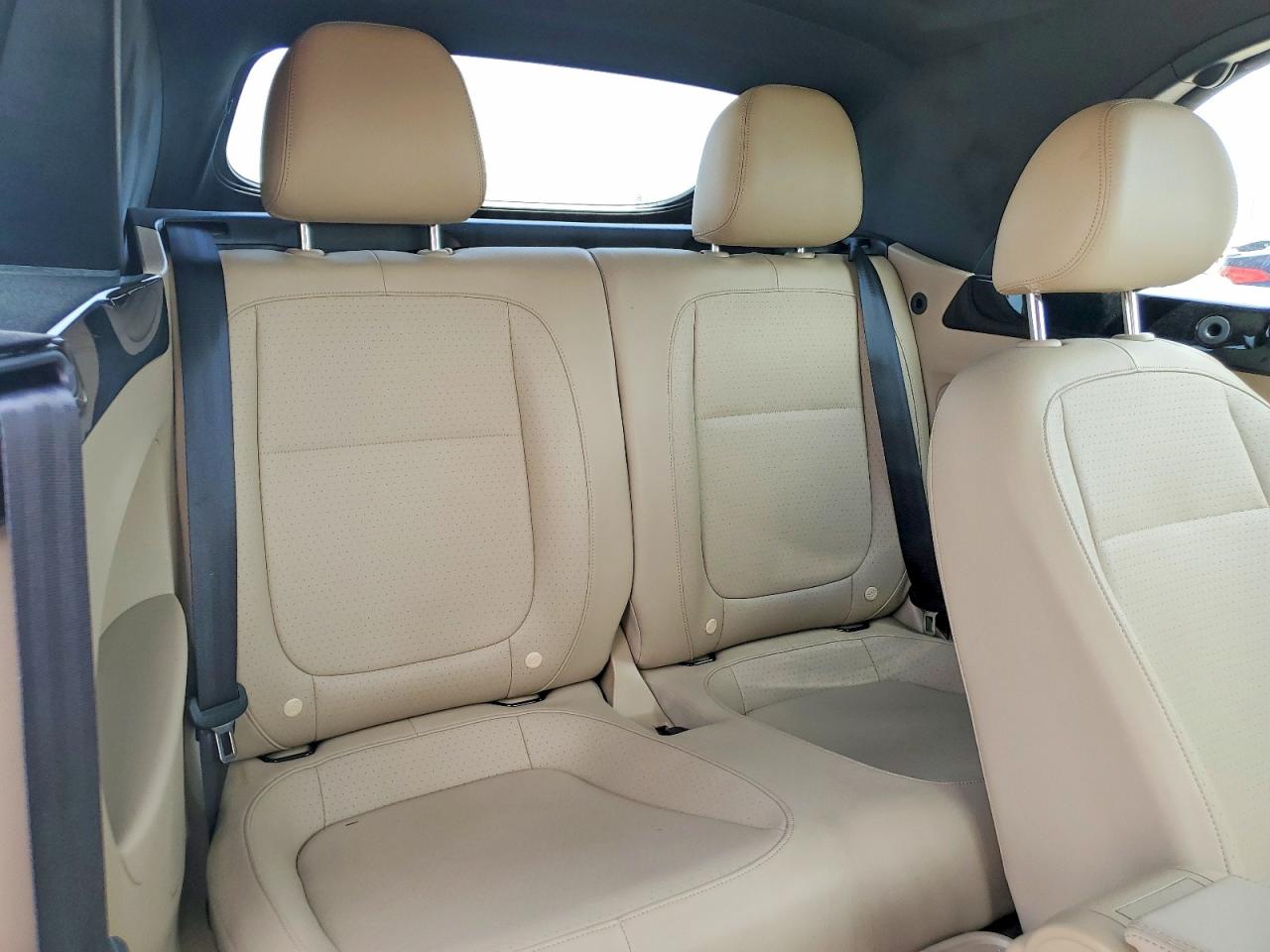 2015 VOLKSWAGEN BEETLE 1.8T photo 19