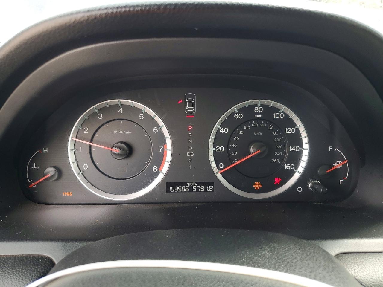 2012 HONDA ACCORD LX photo 25
