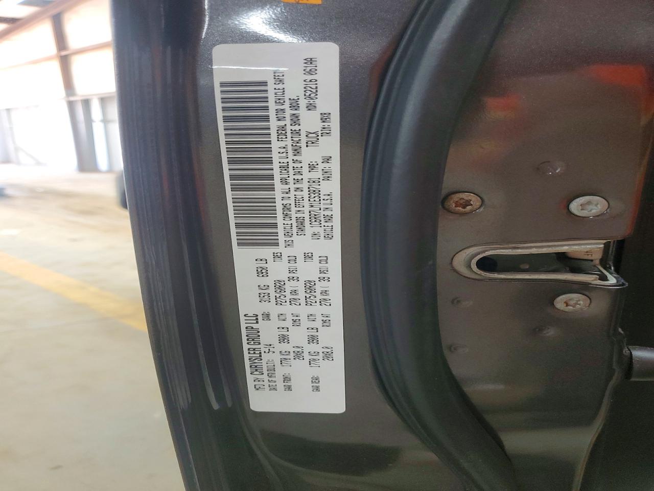 2014 RAM 1500 SLT photo 12