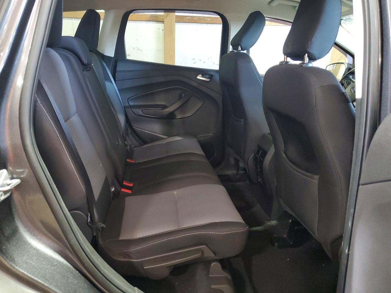 2019 FORD ESCAPE SE photo 31