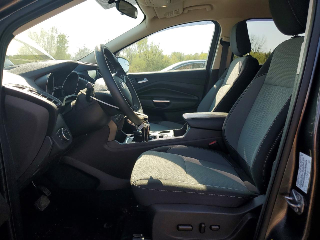 2019 FORD ESCAPE SE photo 19