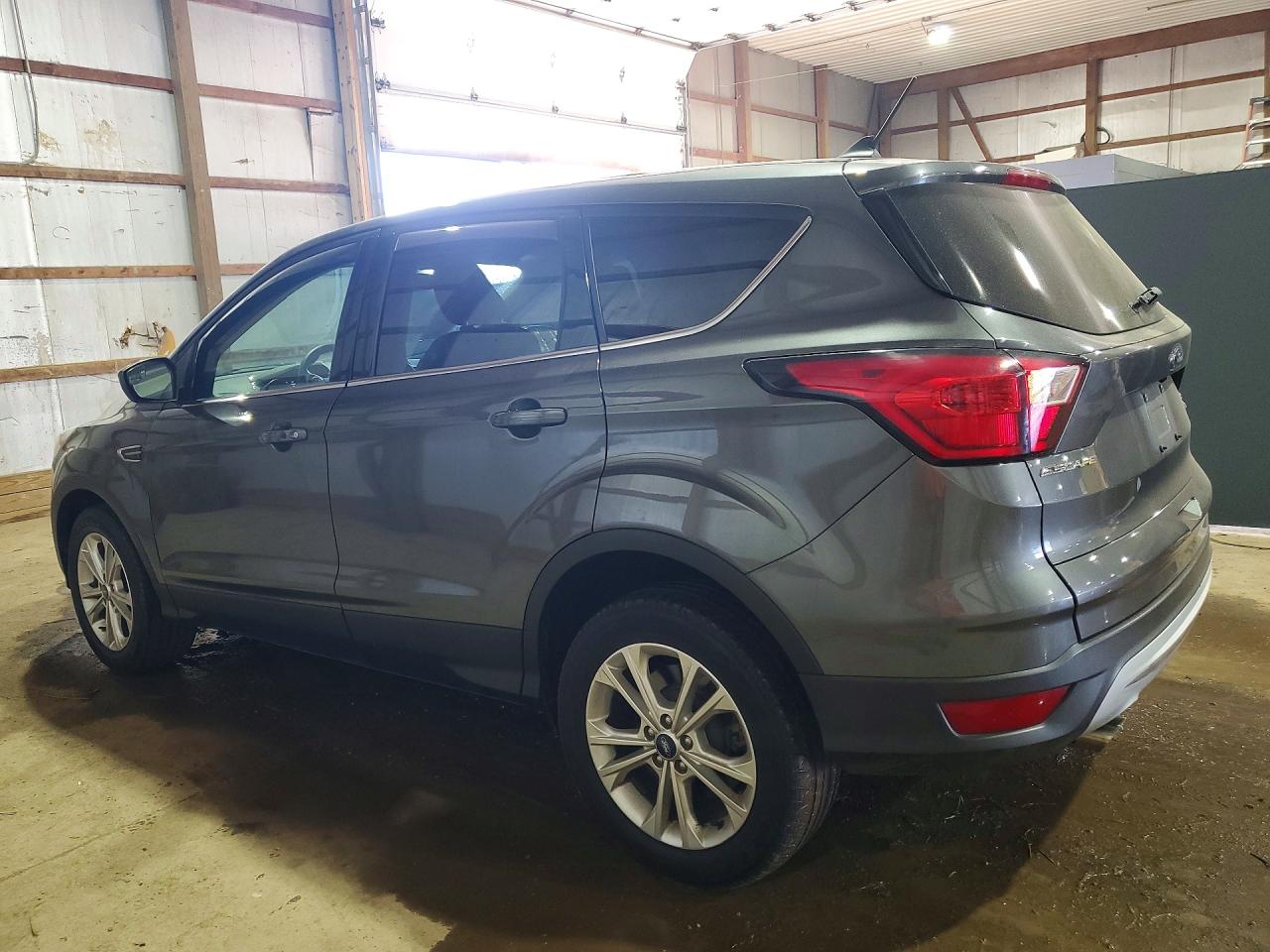 2019 FORD ESCAPE SE photo 4