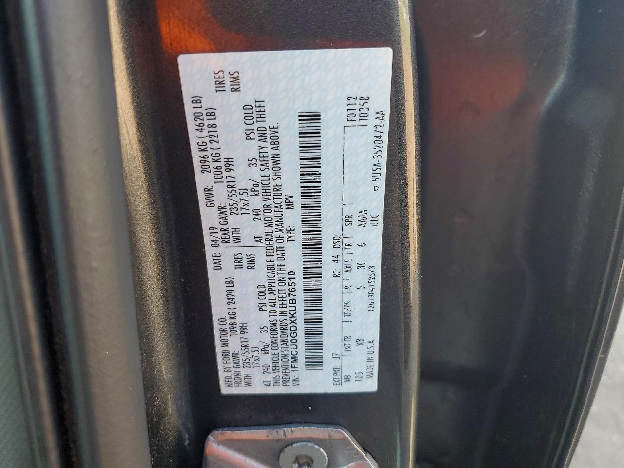 2019 FORD ESCAPE SE photo 37
