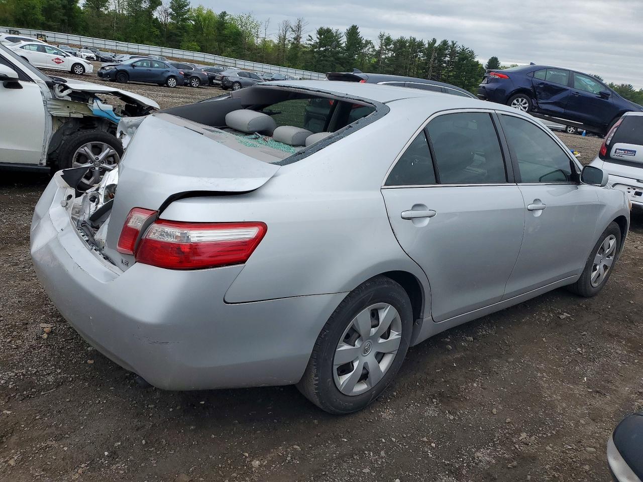 2009 TOYOTA CAMRY LE photo 5