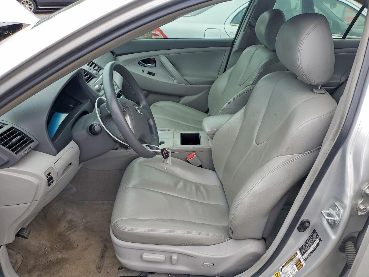 2009 TOYOTA CAMRY LE photo 13