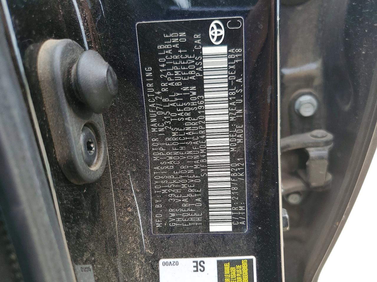 2024 TOYOTA COROLLA LE photo 37