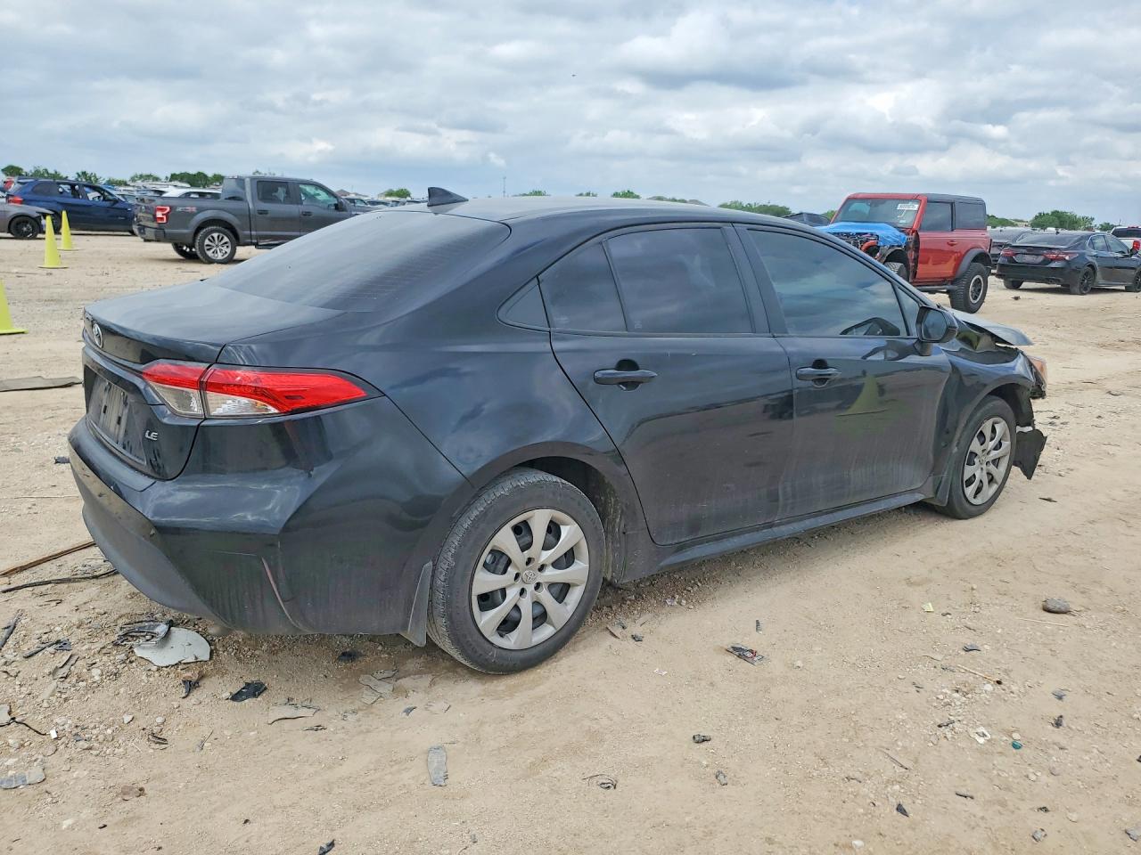 2024 TOYOTA COROLLA LE photo 7