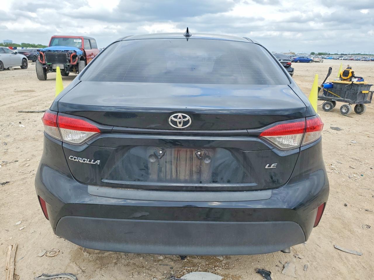 2024 TOYOTA COROLLA LE photo 16