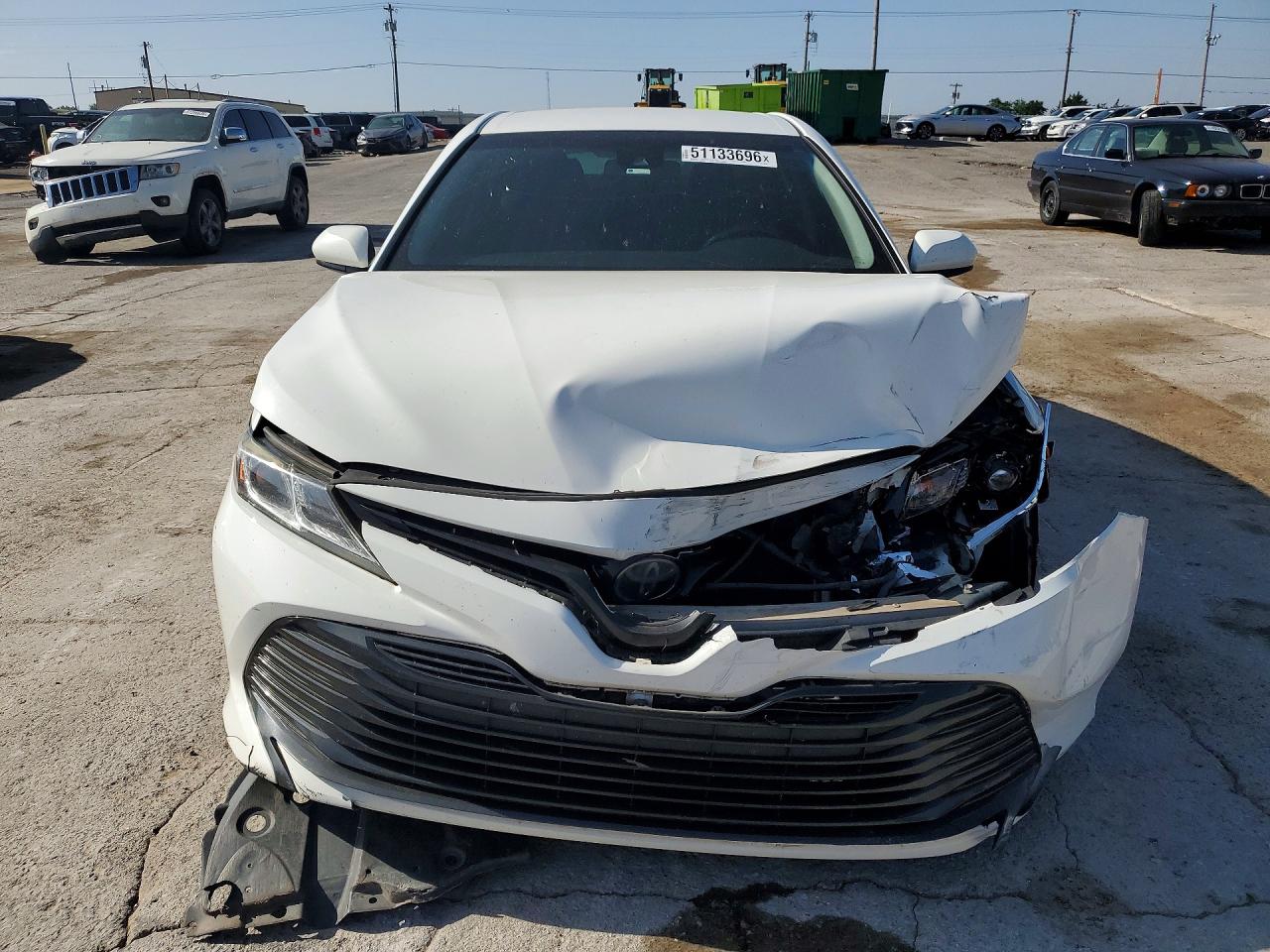 2018 TOYOTA CAMRY LE photo 9
