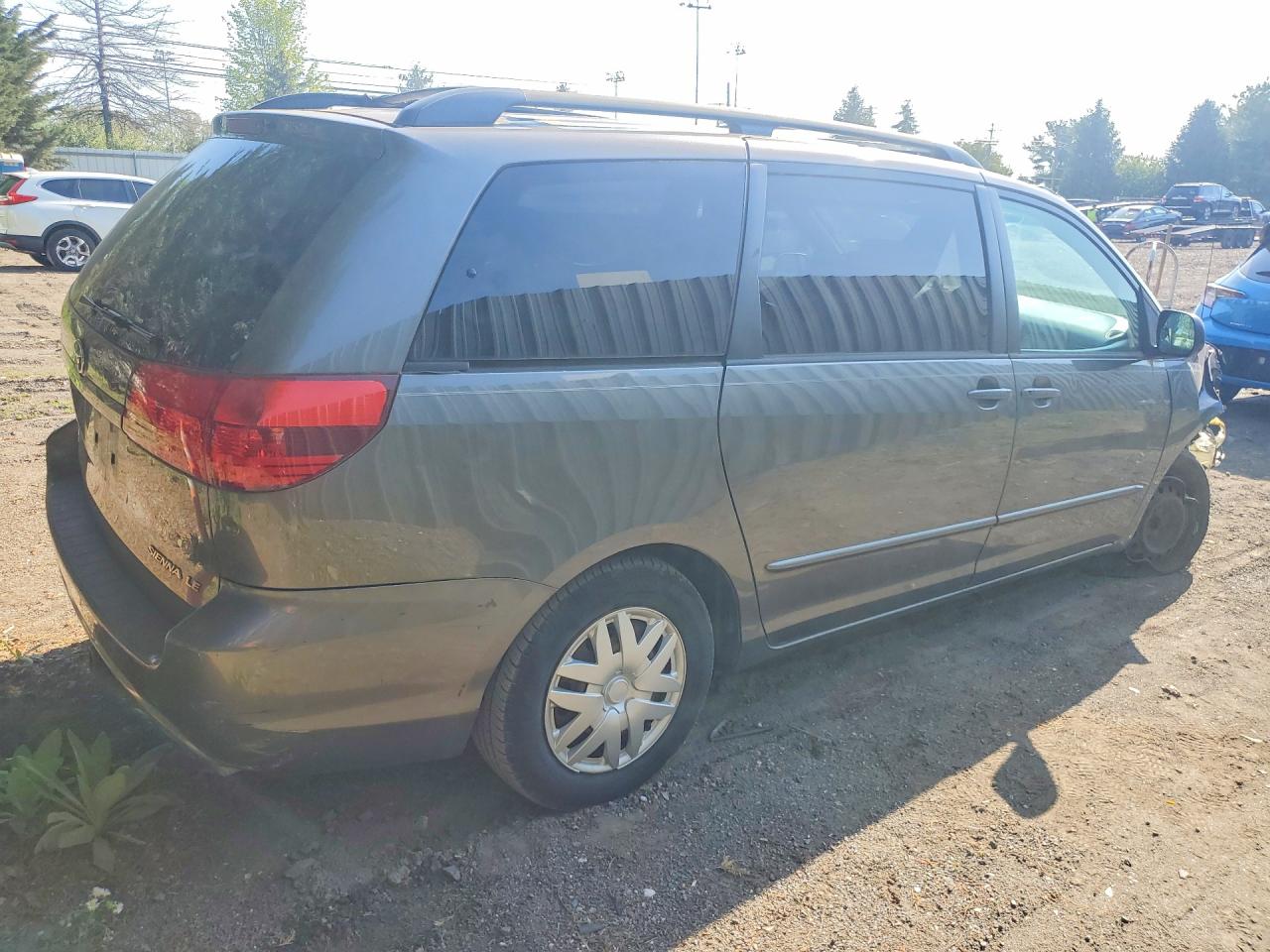 2004 TOYOTA SIENNA LE 7 PASSENGER photo 5