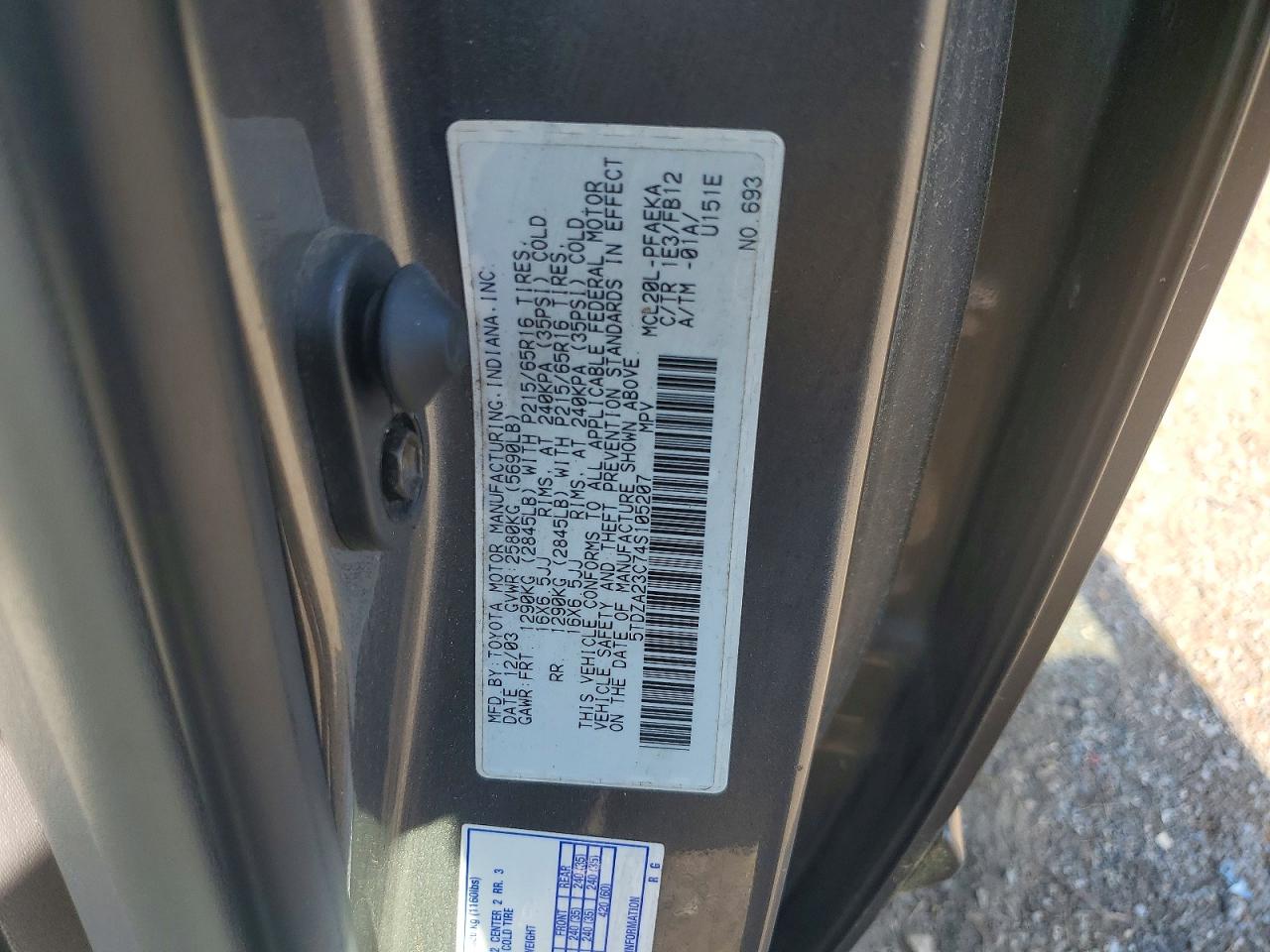 2004 TOYOTA SIENNA LE 7 PASSENGER photo 25