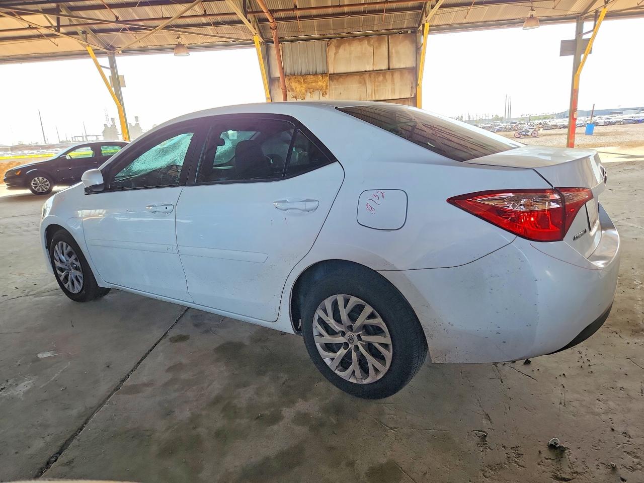 2017 TOYOTA COROLLA LE photo 4