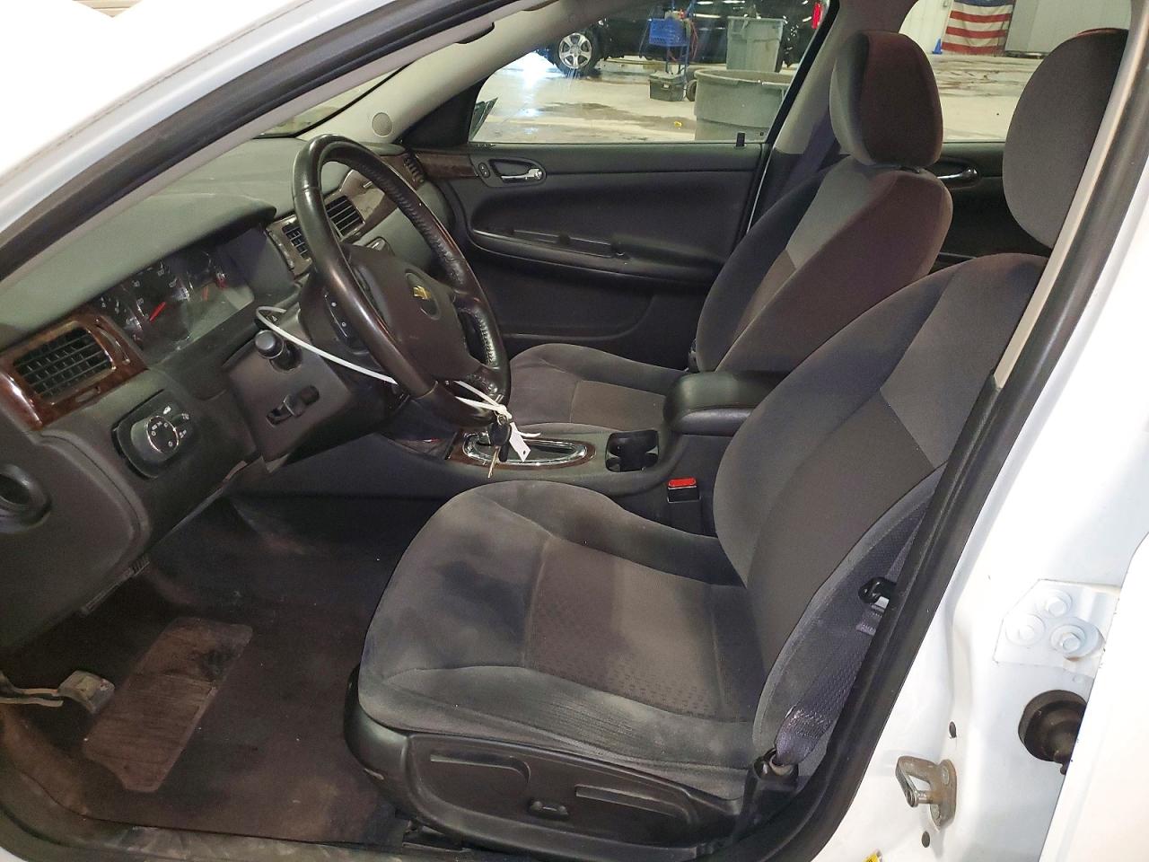 2013 CHEVROLET IMPALA LT photo 19