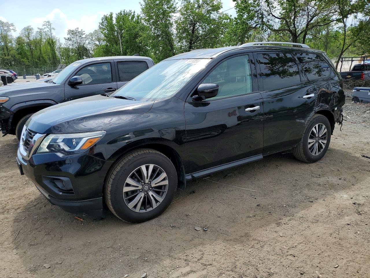 2017 NISSAN PATHFINDER