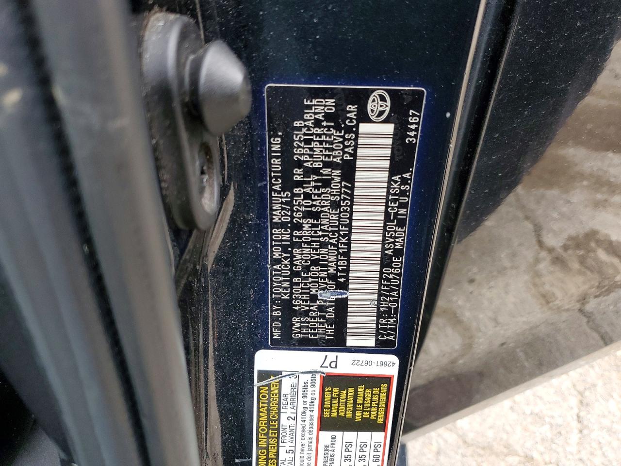 2015 TOYOTA CAMRY SE photo 23