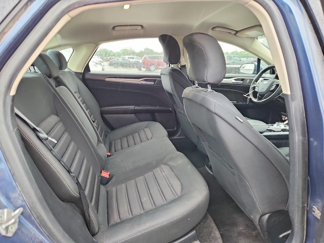 2018 FORD FUSION SE photo 19