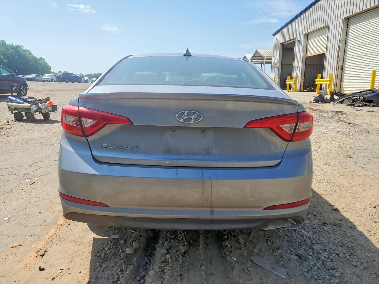 2016 HYUNDAI SONATA SE photo 11