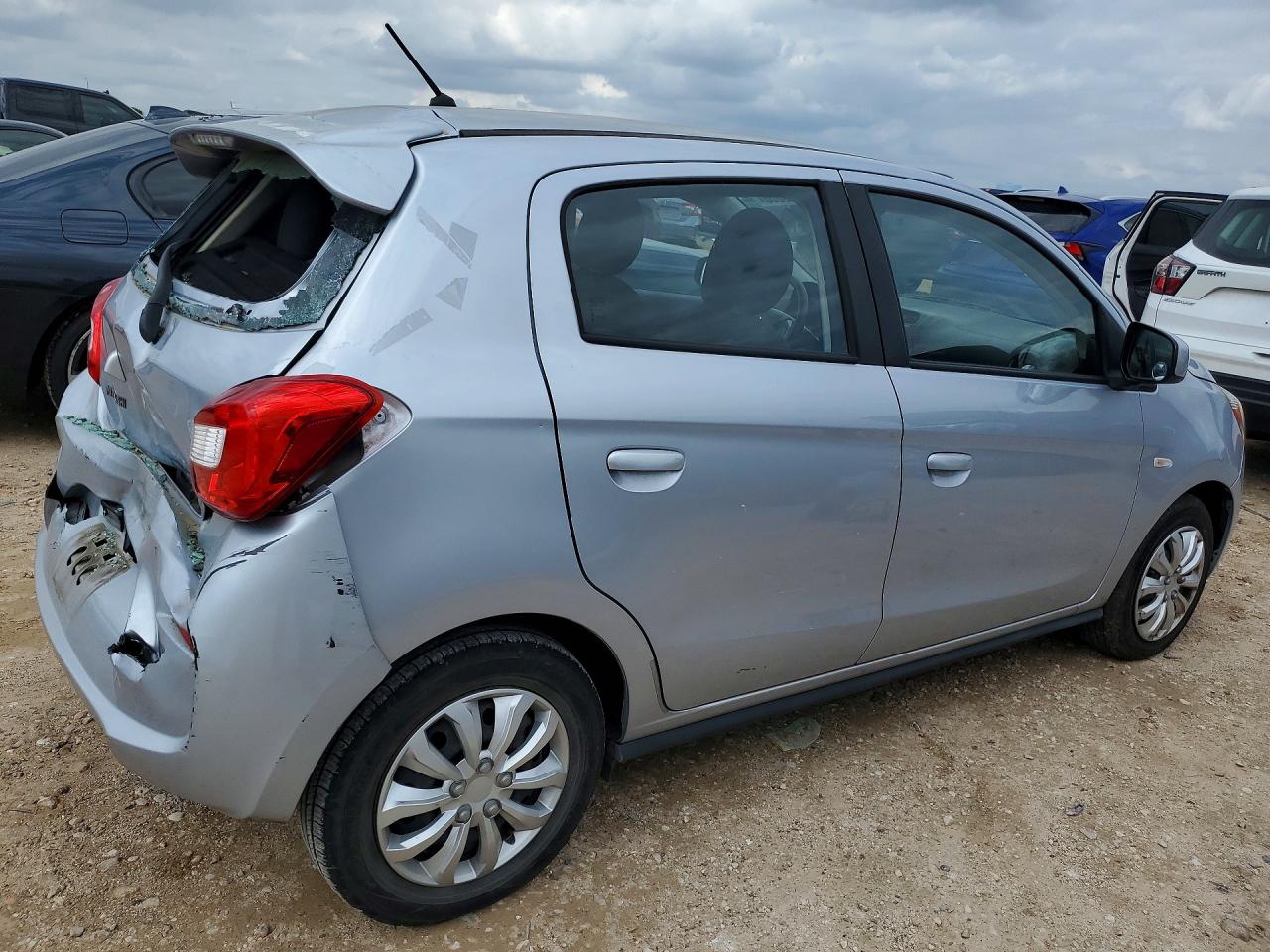 2018 MITSUBISHI MIRAGE ES photo 5