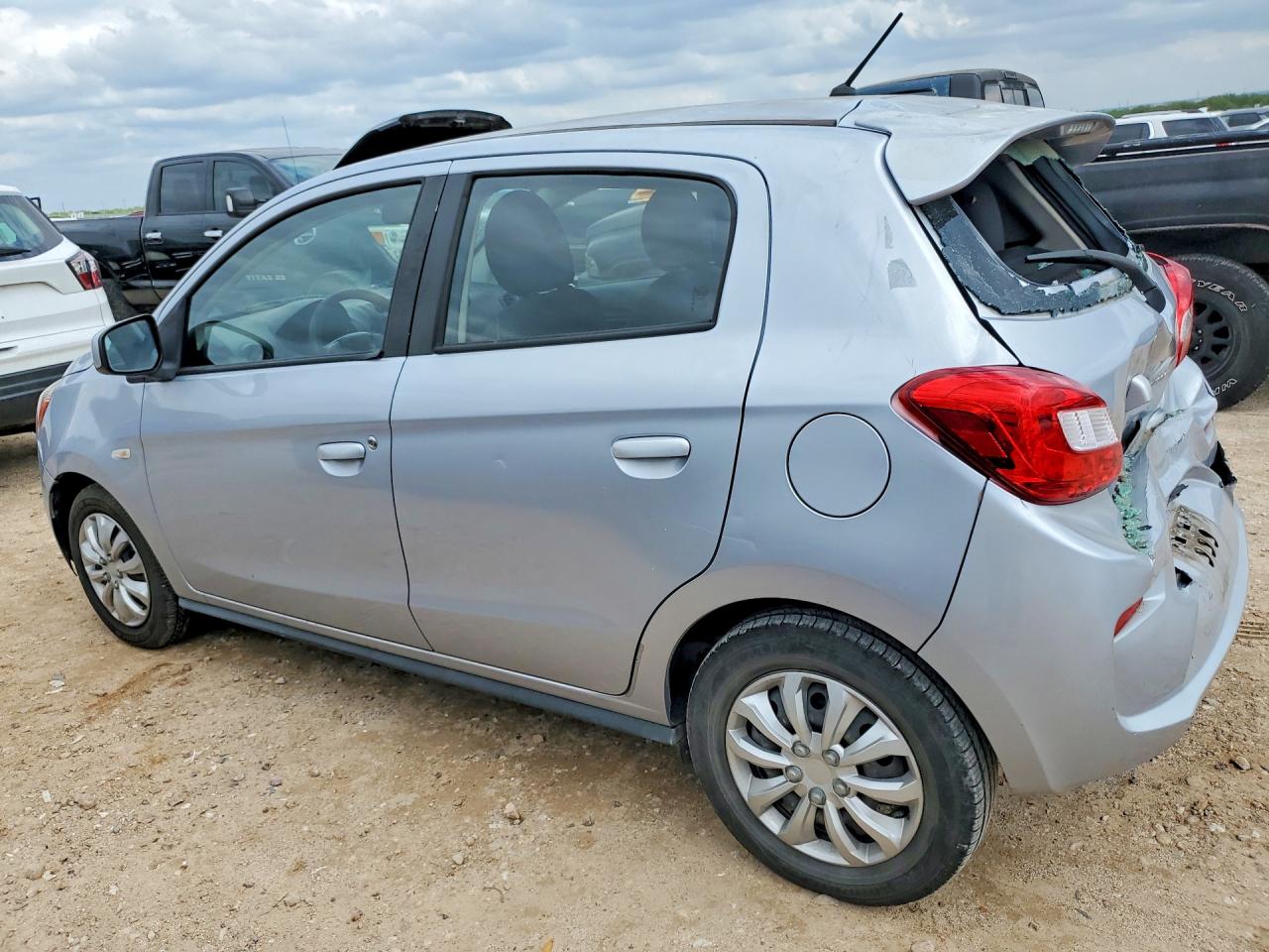 2018 MITSUBISHI MIRAGE ES photo 3