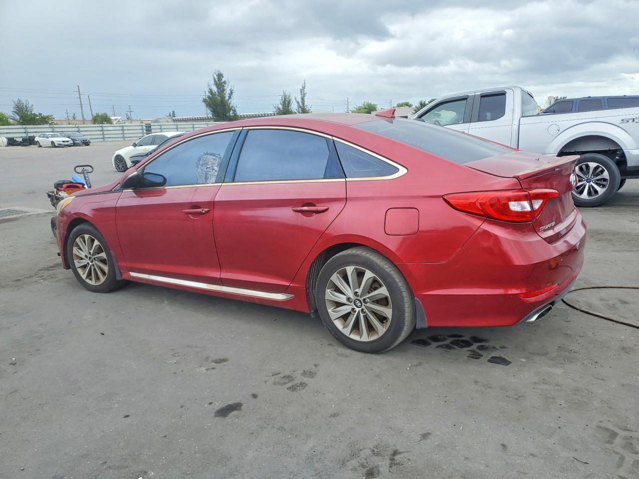 2015 HYUNDAI SONATA photo 3