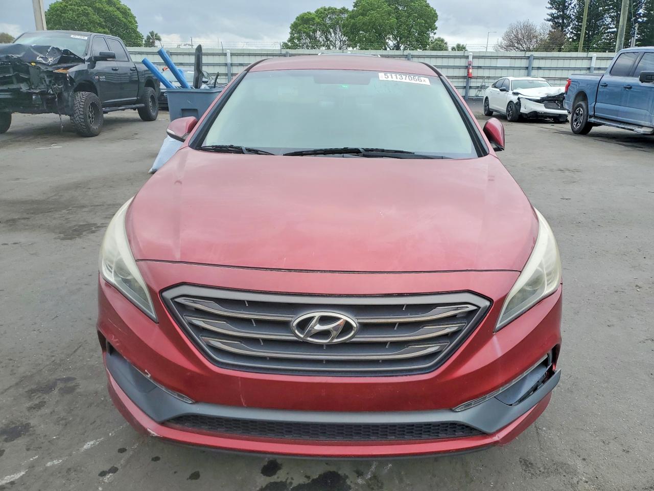 2015 HYUNDAI SONATA photo 9