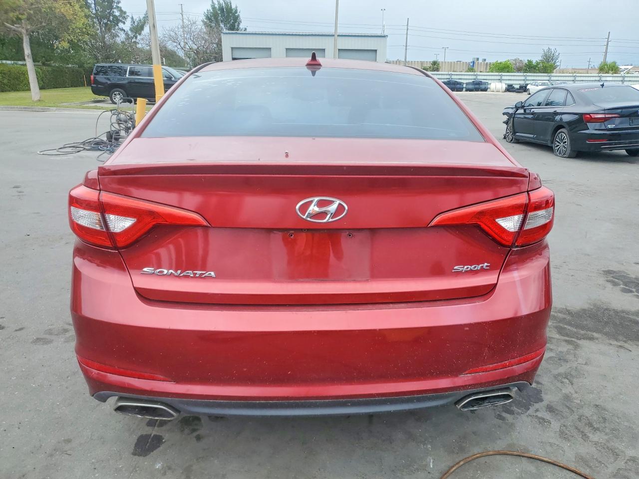 2015 HYUNDAI SONATA photo 11